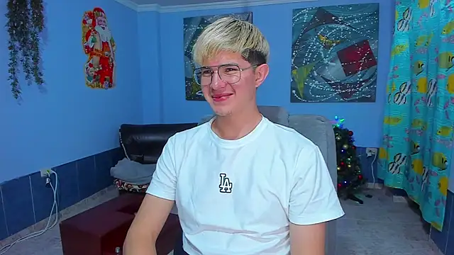 patrik 027 online show from December 2, 7:17 pm