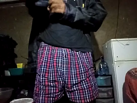 clintsix online show from March 28, 10:21 pm