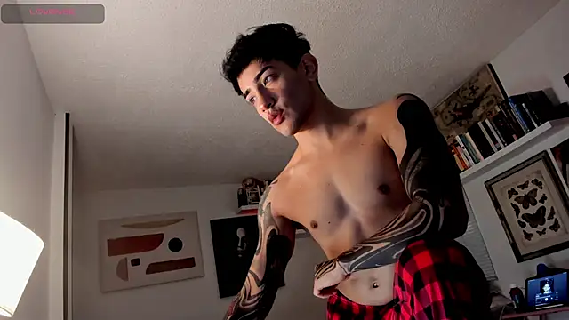 ivaaaan  online show from March 25, 9:30 pm