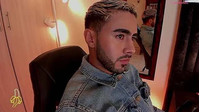 ItsMeEros online show from October 10, 8:56 pm