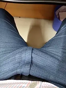 adicma123 online show from November 10, 1:27 pm