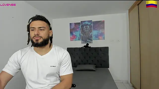 Louis marley   online show from December 28, 11:48 pm