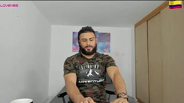 Louis marley   online show from December 12, 10:31 pm