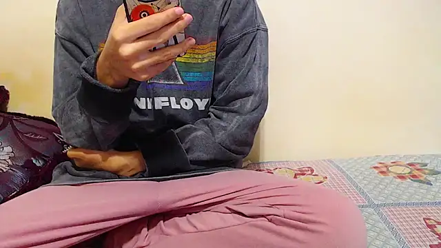 Alexdelarge323 online show from December 30, 11:15 am