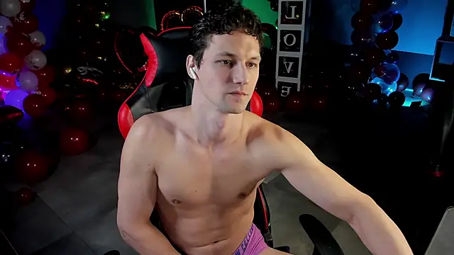 dirty-boss online show from February 25, 6:42 pm