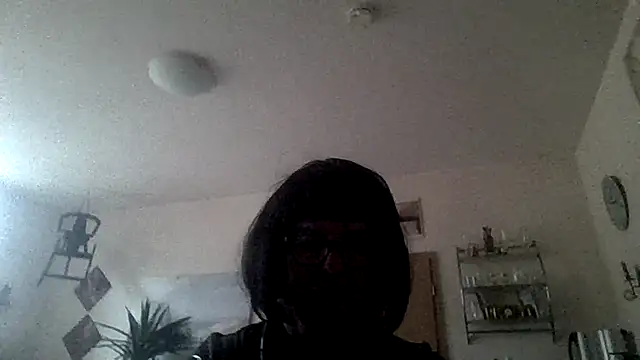 Seltsamoder online show from January 17, 2:20 pm