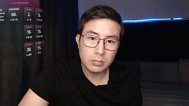 andrewmhilton  online show from November 28, 6:38 am