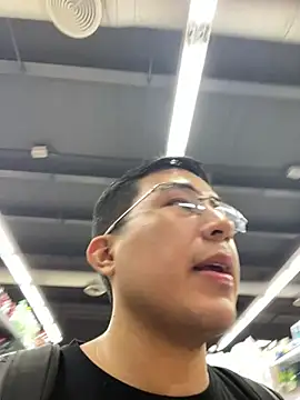 andrewmhilton  online show from March 10, 8:01 pm