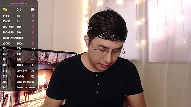 andrewmhilton  online show from February 8, 5:39 pm