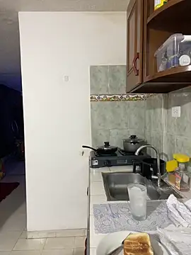 andrewmhilton  online show from March 3, 3:50 am