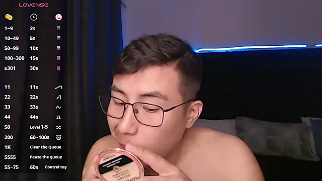 andrewmhilton  online show from September 21, 6:46 am