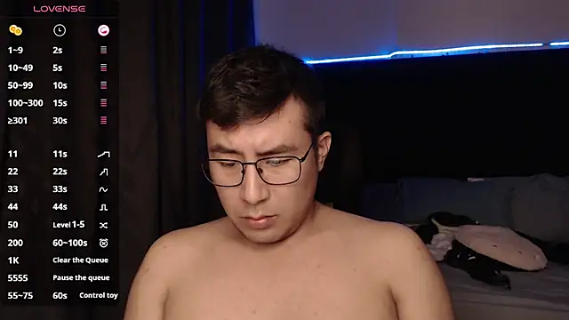 andrewmhilton  online show from October 26, 8:16 am