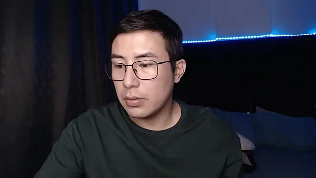 andrewmhilton  online show from March 21, 5:55 am