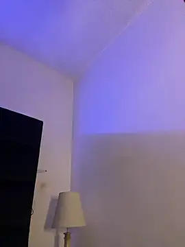 andrewmhilton  online show from February 23, 4:33 am