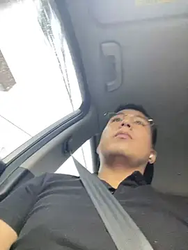 andrewmhilton  online show from December 30, 7:21 pm