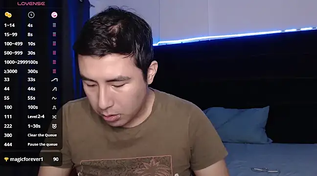 andrewmhilton  online show from February 25, 3:31 am