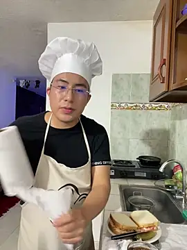 andrewmhilton  online show from December 28, 3:15 am