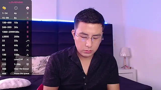 andrewmhilton  online show from January 20, 9:22 pm