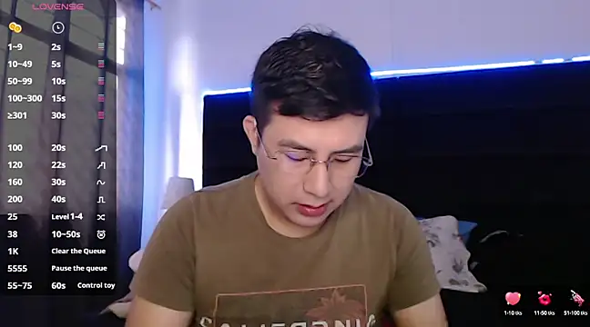 andrewmhilton  online show from March 13, 8:11 pm