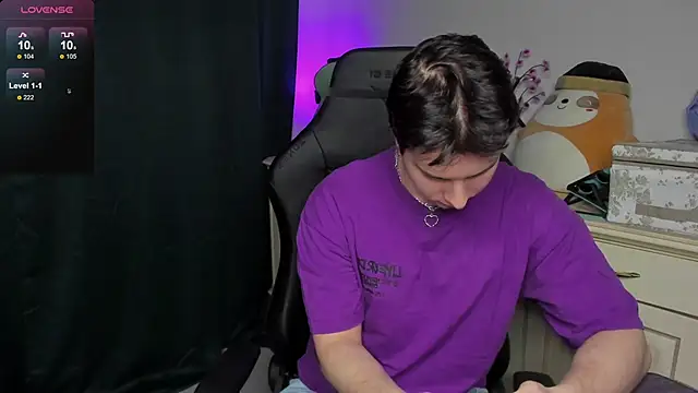 Vincent Strong online show from January 9, 8:30 am