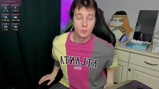 Vincent Strong online show from February 13, 8:09 am