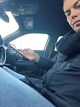 Snapshot of pigboybi chatting on January 16, 1:25 pm pigboybi online show from January 16, 1:25 pm