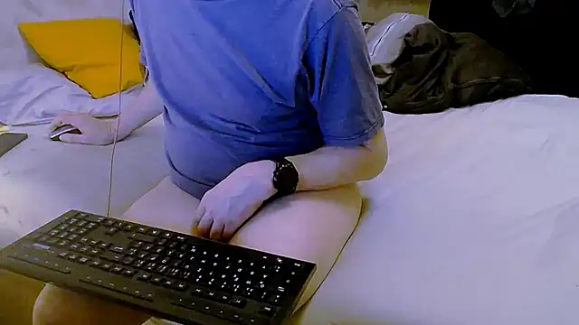 Snapshot of HornyRalfi55 chatting on February 14, 11:21 pm HornyRalfi55 online show from February 14, 11:21 pm