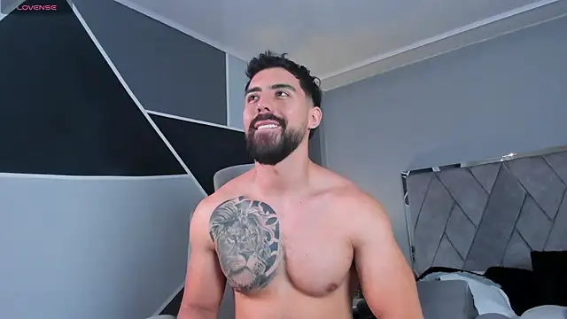 Markbrown online show from December 3, 11:24 pm