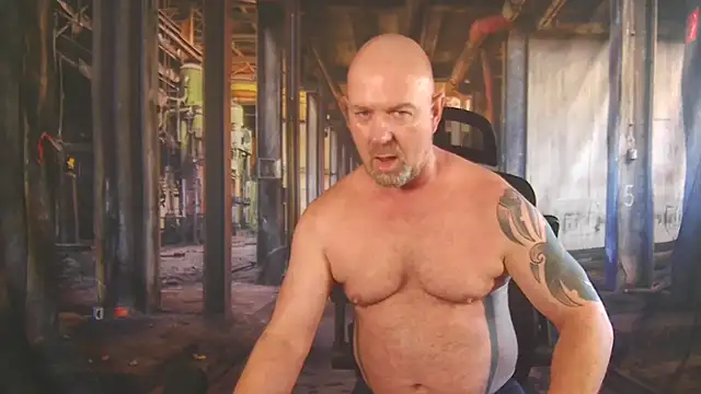 ManlyPrisonGuy online show from June 28, 2:34 pm