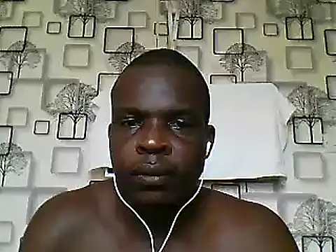 Chumba 001 online show from December 25, 2:34 pm