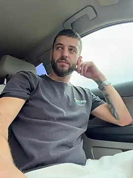 ElChapoGuzman95 online show from November 25, 10:28 am