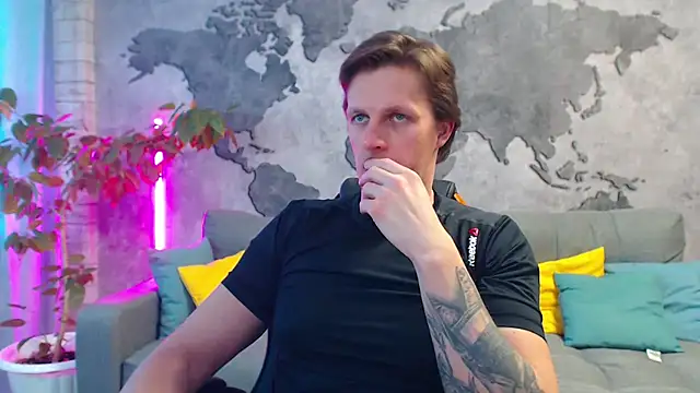 VikingChrisss online show from March 7, 11:19 am