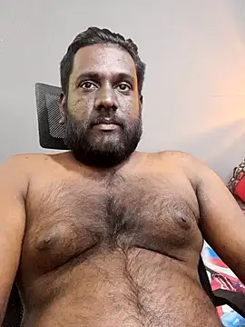 Rayansmith  online show from March 2, 6:05 am