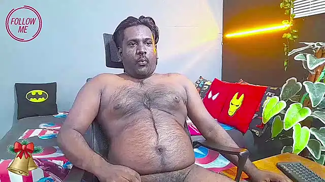 Rayansmith  online show from December 12, 8:25 am