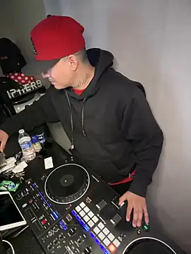 PeterGrandee online show from December 14, 10:07 pm