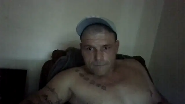 Inandoutyall online show from April 3, 7:05 am