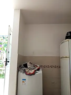 Snapshot of emrehliug12 chatting on September 26, 3:21 pm emrehliug12 online show from September 26, 3:21 pm