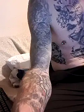 PIercingBoy38 online show from December 28, 6:18 pm