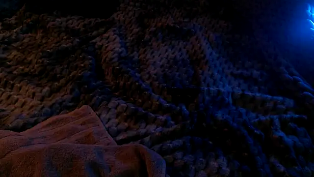 SpunsieLove online show from February 8, 8:09 am