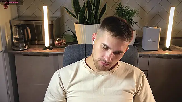 Sweeet  boy online show from December 30, 12:00 am