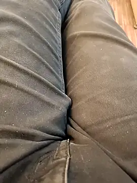 u wan me online show from November 10, 8:08 am